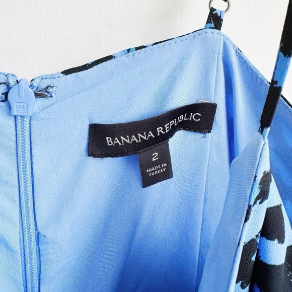 BANANA REPUBLIC | Blue Animal Print Wide Leg Jumpsuit | 2 - Picture 5 of 5